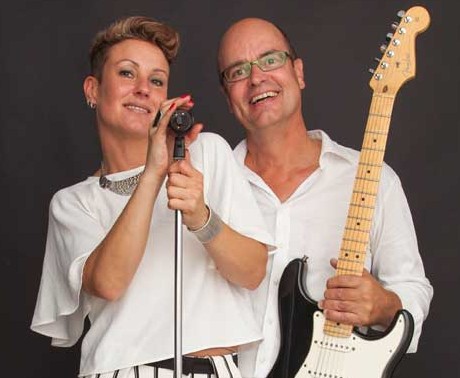 Bruiloftband Limburg. Bruiloftband Crossroads als duo voor provincie Limburg.